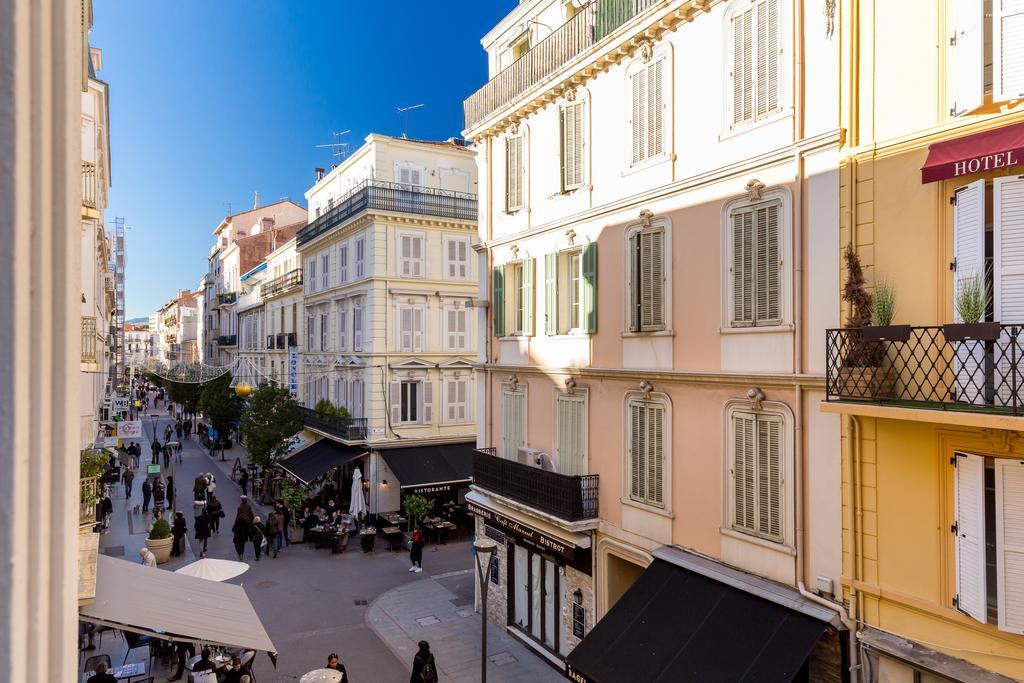 Centrally Located Modern 2 Bed Apartment In Cannes With Aircon And High Ceilings And Modern Design 696 ภายนอก รูปภาพ