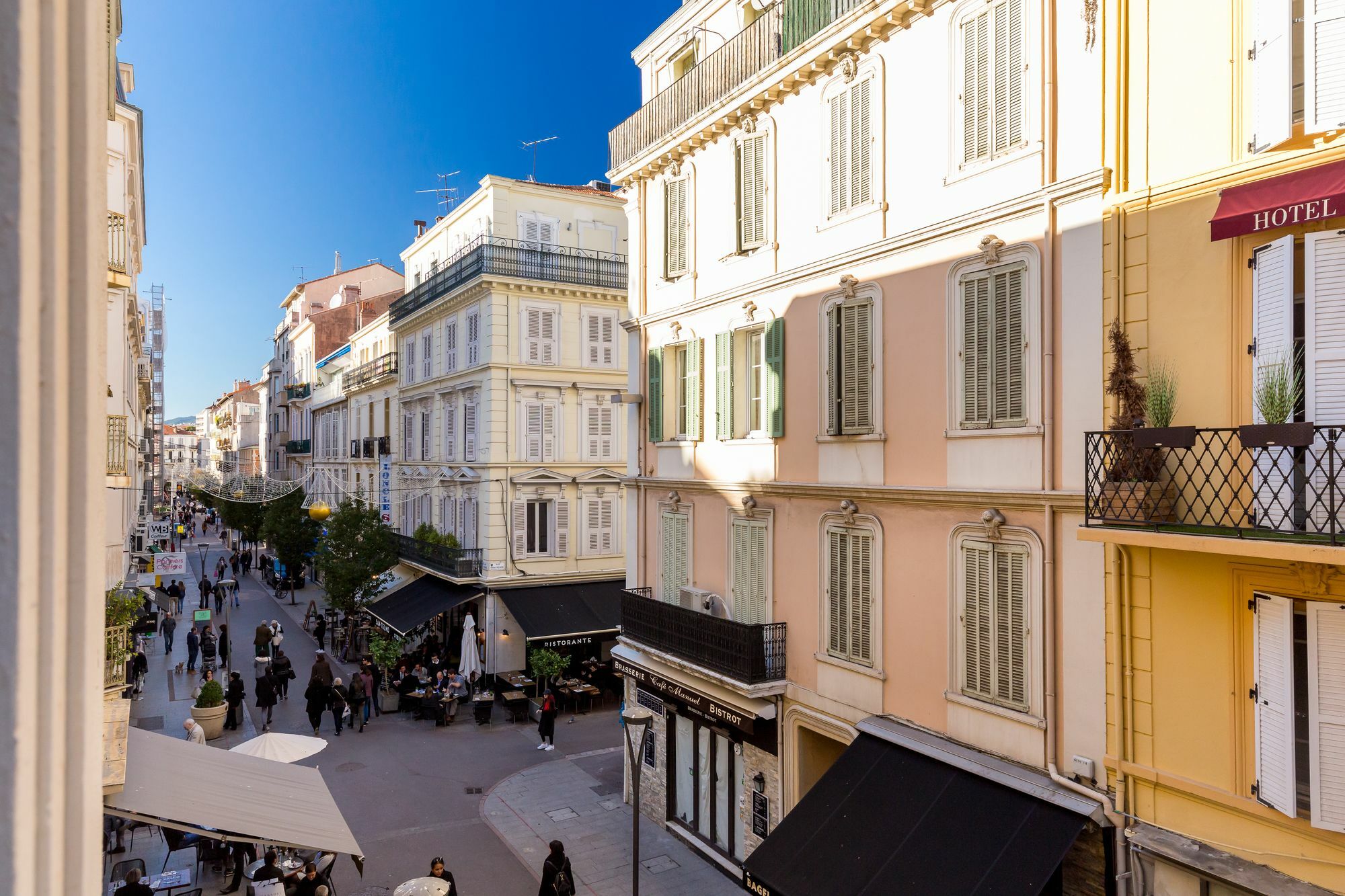 Centrally Located Modern 2 Bed Apartment In Cannes With Aircon And High Ceilings And Modern Design 696 ภายนอก รูปภาพ